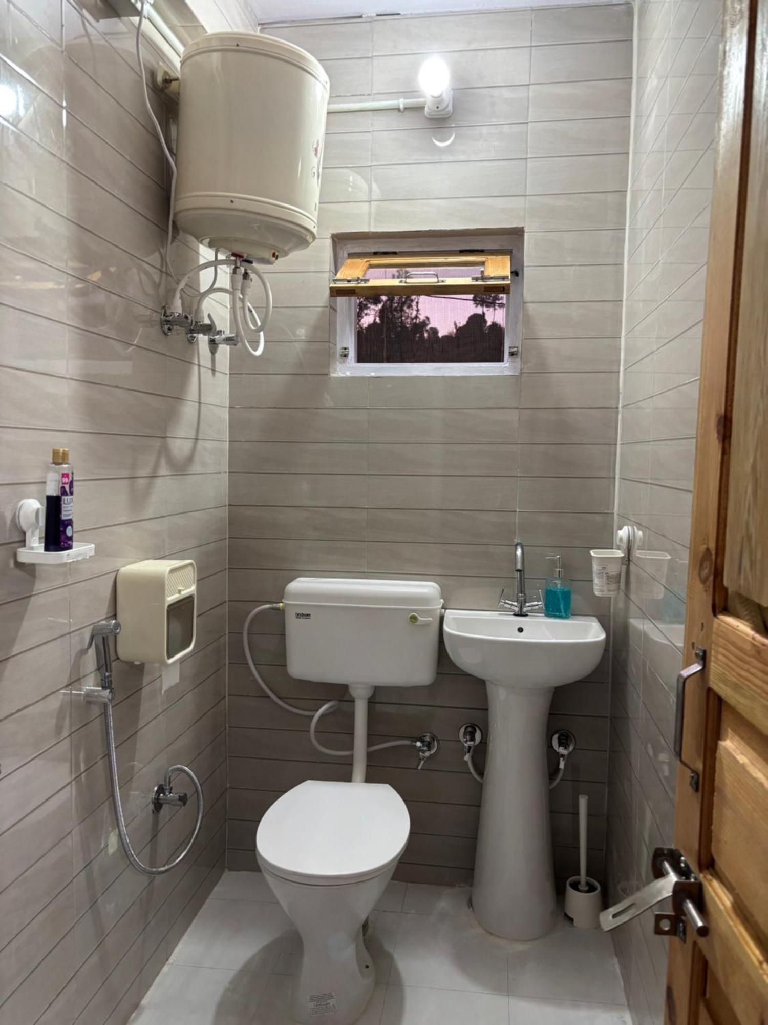 Brook Cottage Champawat 외부 사진